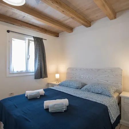 Apartment Lana House With
